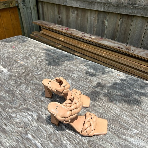 Marc Fisher Womens Hammy Faux Leather Square Toe Block Heel Shoe size 6.5 - Picture 2 of 6